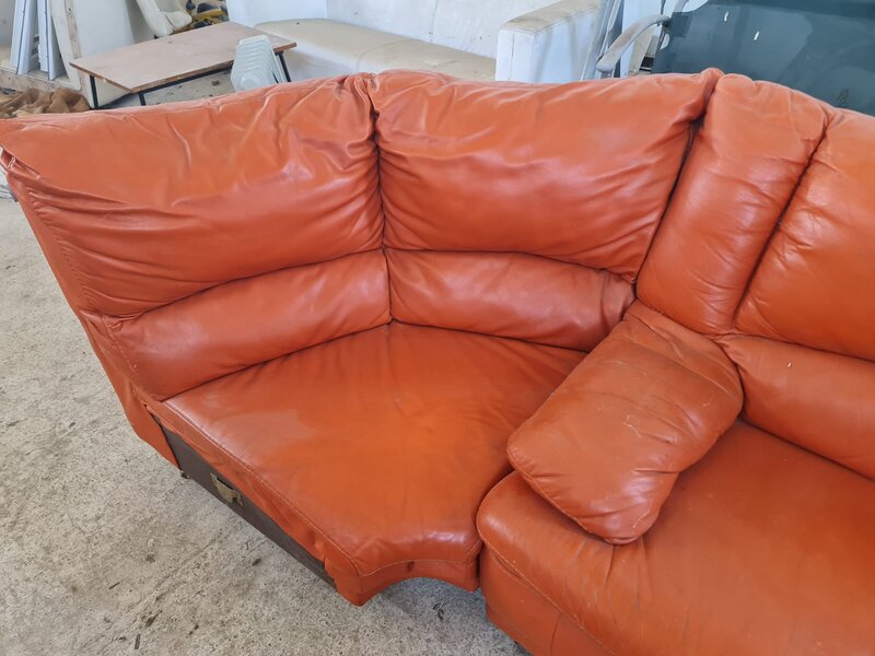 Horeca Bucuresti-canapele din piele second hand de vanzare